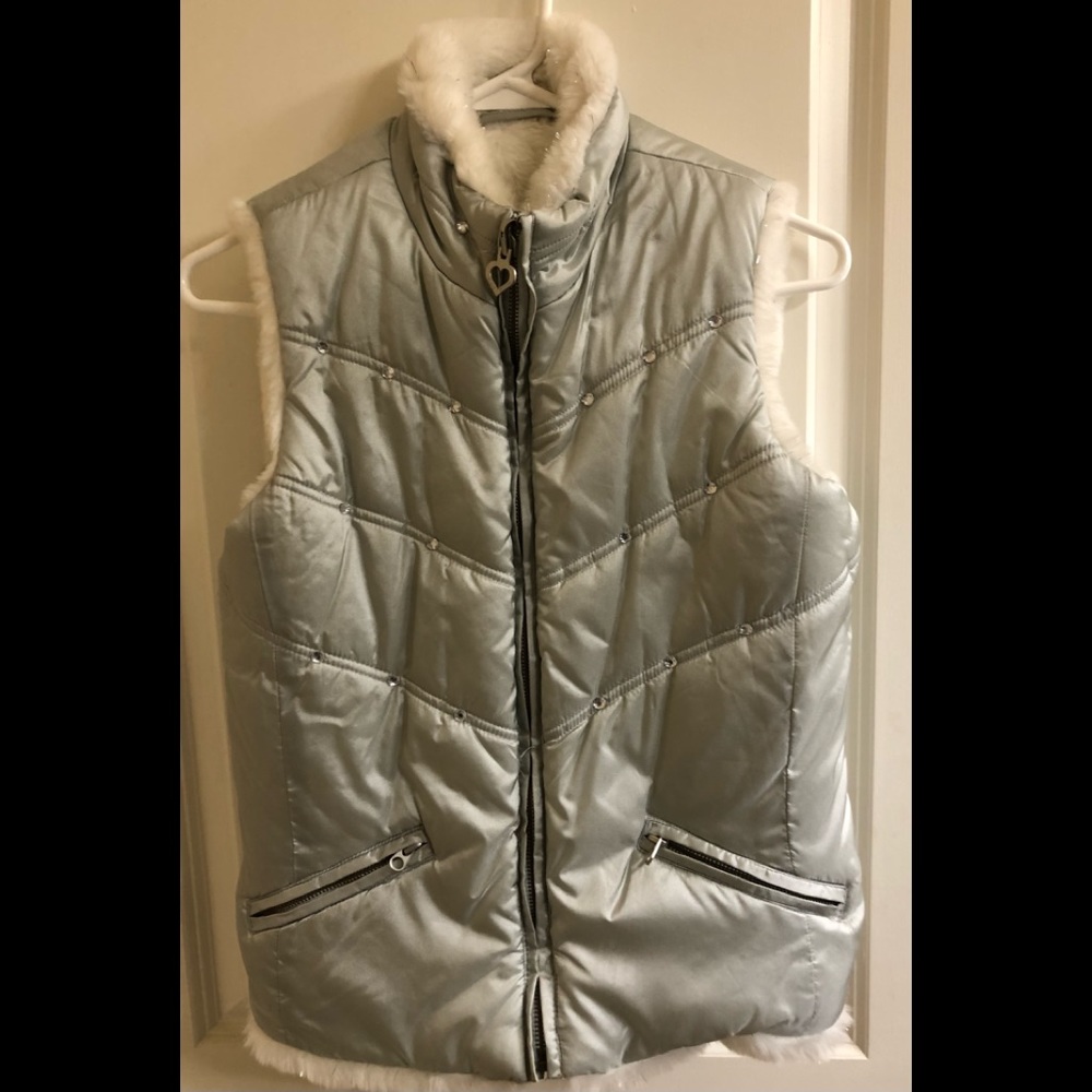 The Childrens Place Girls Silver Vest - Large (10/12)